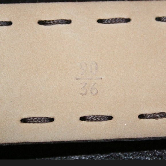 Authentic PRADA Never Worn..Genuine Leather - Picture 6 of 7